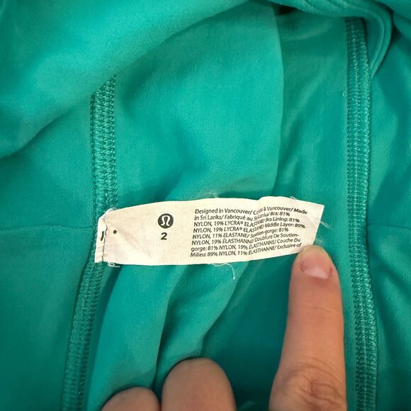 lululemon women's sports bra - shade teal, size 2, great condition - Picture 3 of 4